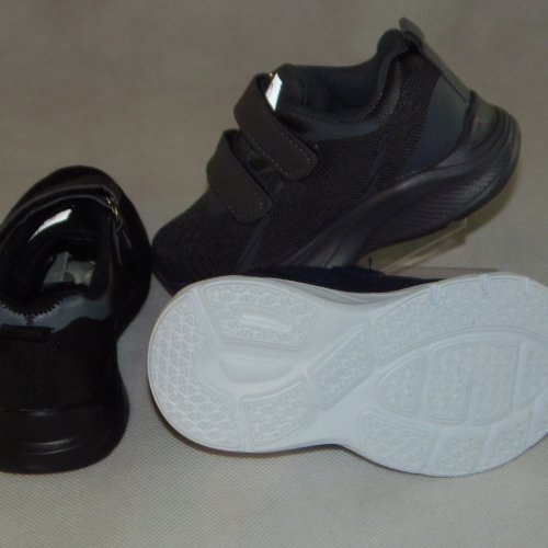 A2470-22 obuwie sportowe dziecięce S