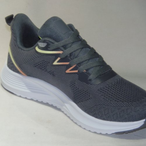 A8256-4 obuwie sportowe S