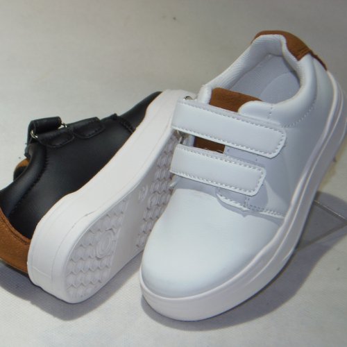 A2753-22 obuwie sportowe