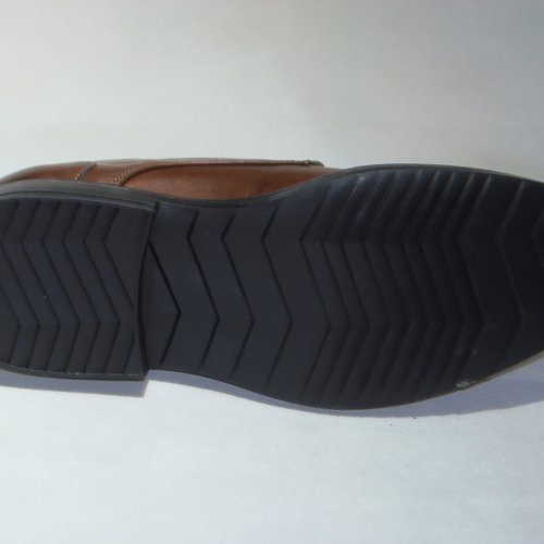 A8160-32 obuwie wyjściowe męskie